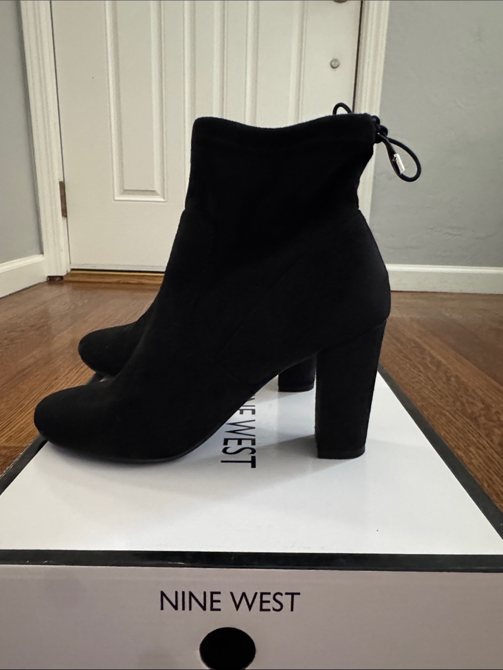 Nine West Black Tie-Back Block Heel Ankle Boots 7.5M